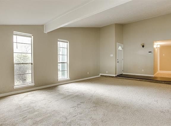 5th image of 822 Pinoak Dr