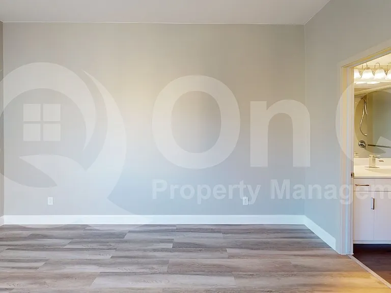 865 E Park Modern Dr — Photo 8
