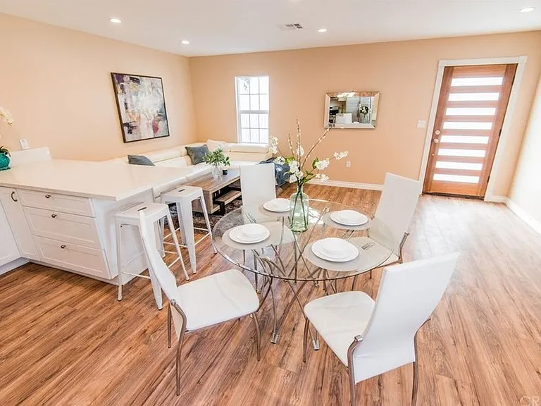 15143 Covello St — Photo 7