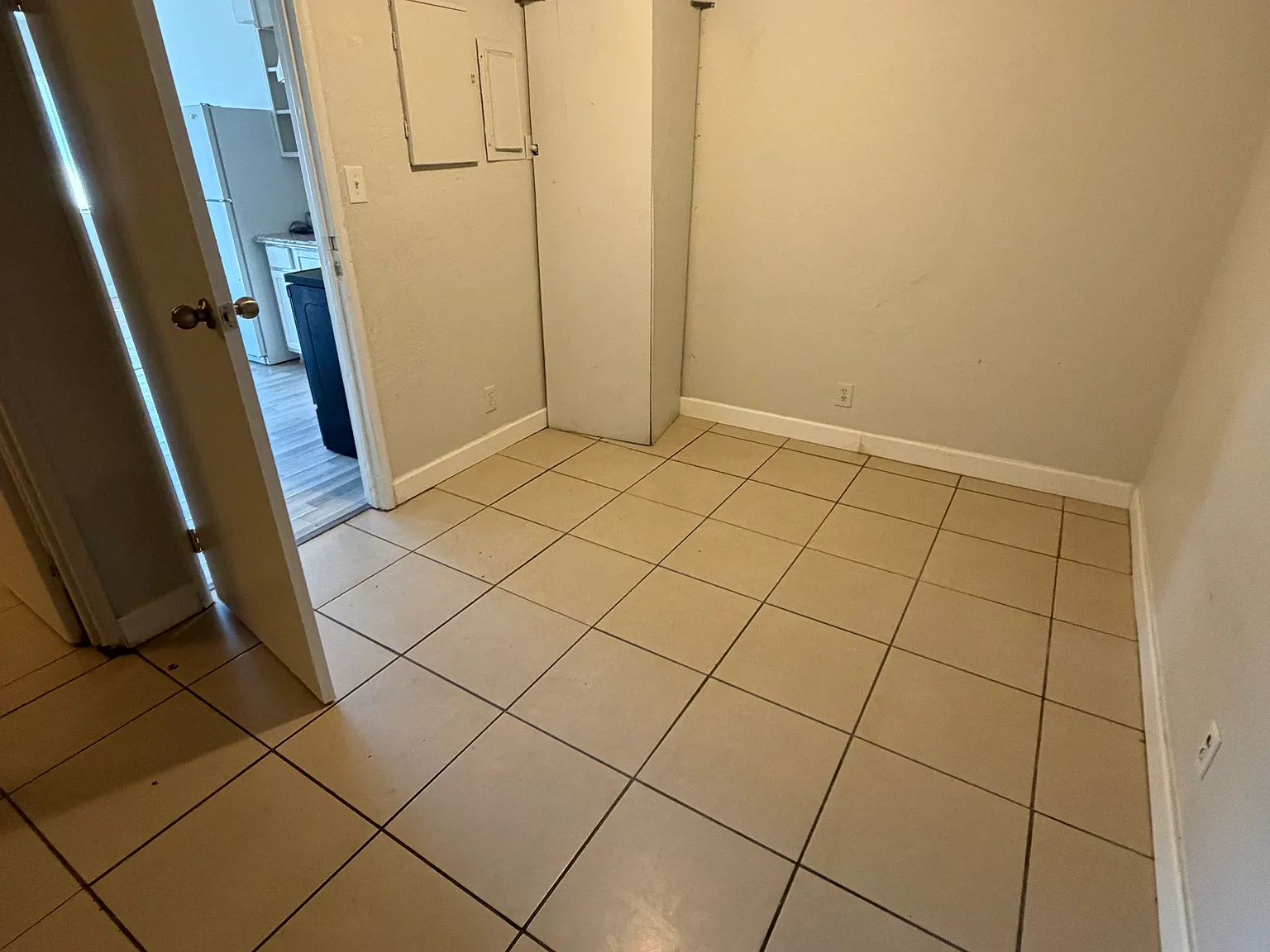 2204 Sunrise Ave — Photo 4