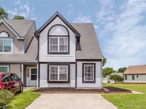 910 Pocahontas Ct, Smithfield, VA 23430