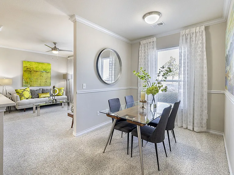 New Longview — Photo 2