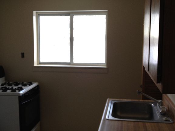 2nd image of 1000 E Franklin St APT 9