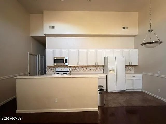 1015 S Val Vista Dr #21 — Photo 4