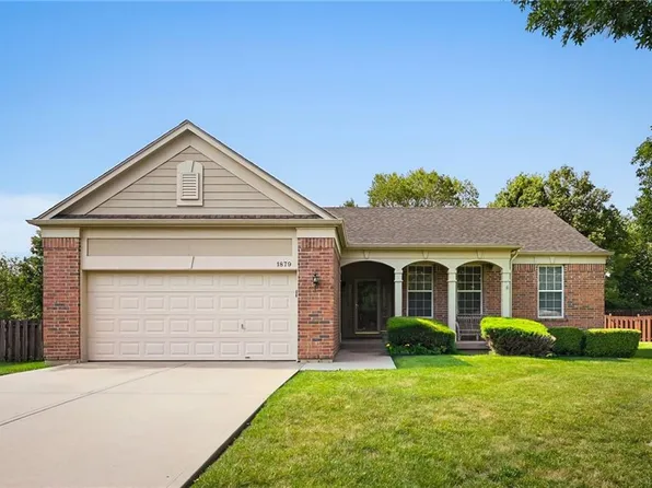 1879 W Concord Dr, Olathe, KS 66061