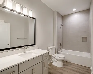 1 bed, 1.0 bath, 700 sqft, $990 — Photo 4