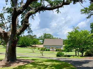 1 Ballast Point Rd #B, Hampstead, NC 28443