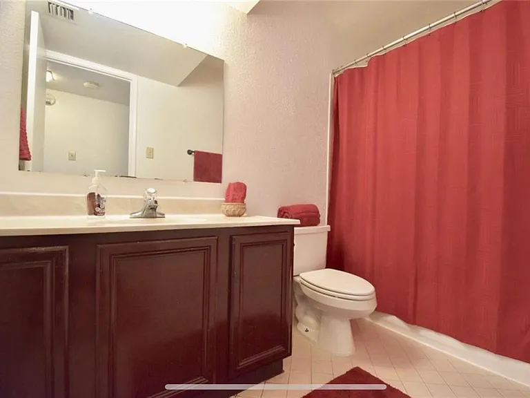 1644 Lomaland Dr #120 — Photo 3