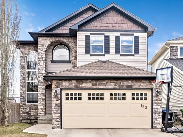 133 NW Channelside Cv SW, Airdrie, AB T4B 3J1