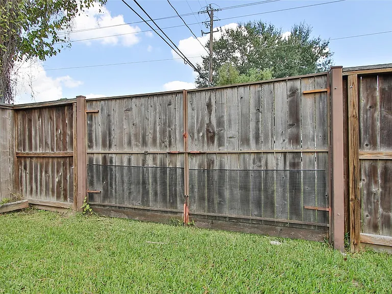 2002 Nina Lee Ln — Photo 46