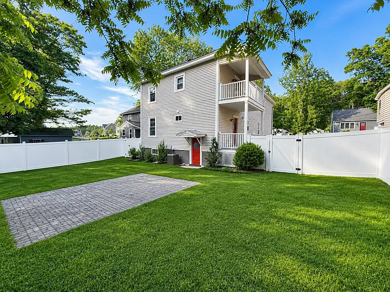 16 Fleming Ave #16 — Photo 15
