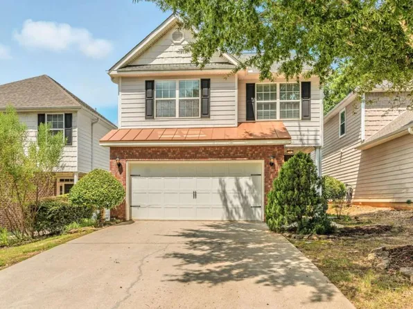 128 Whimsical Ct, Locust Grove, GA 30248