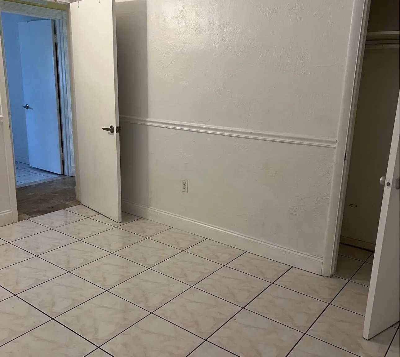 SW 144th Ct, Homestead — Photo 3