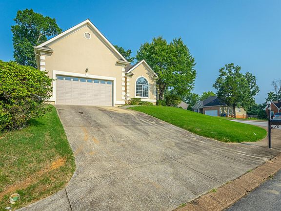 2nd image of 8100 Hamilton Mill Dr