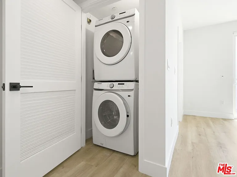 5657 Virginia Ave #302 — Photo 16