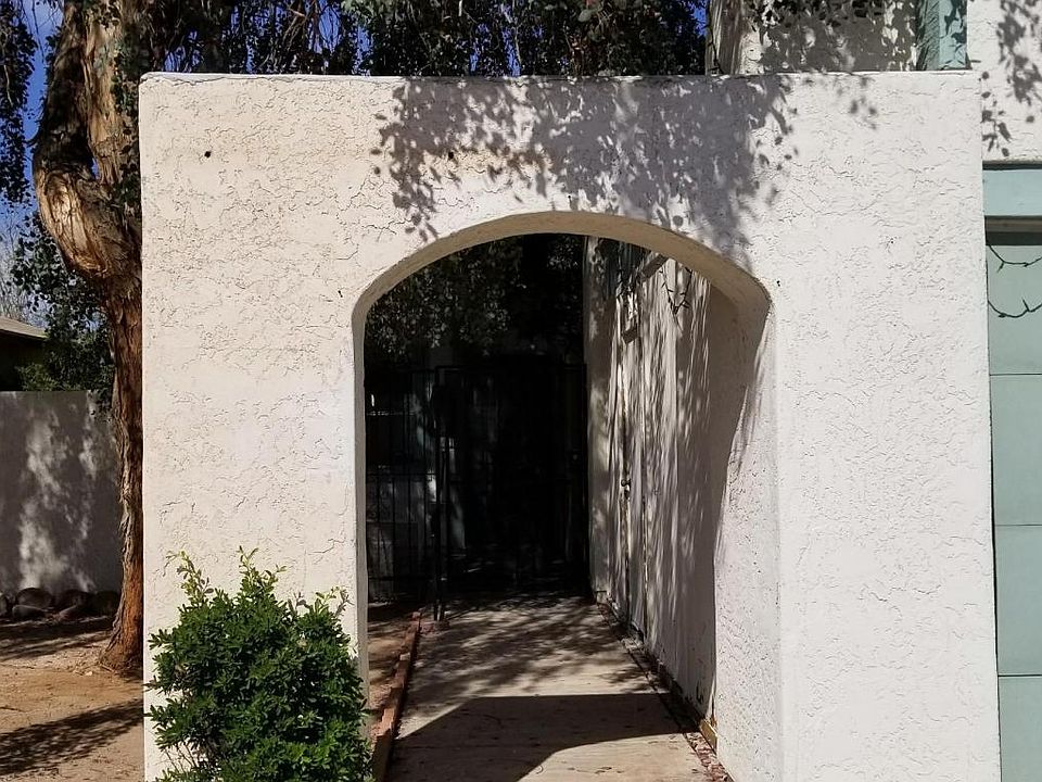 2nd image of 1033 N Fleetwood Pl