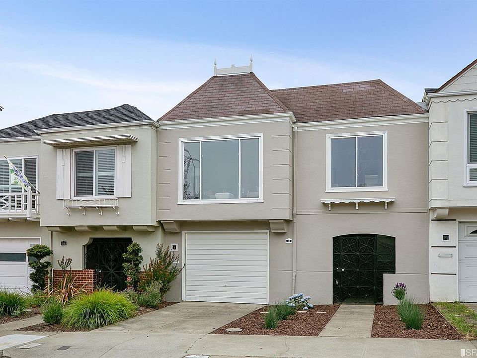 1st image of 19 Riverton Dr