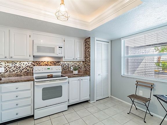3rd image of 1859 Shore Dr S APT 108