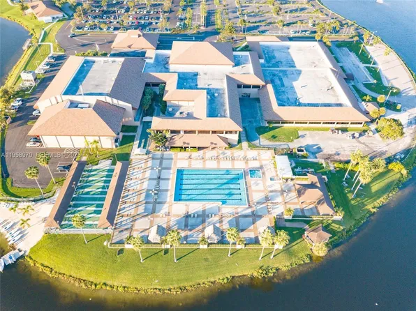 13550 SW 6th Ct APT 409A, Hollywood, FL 33027