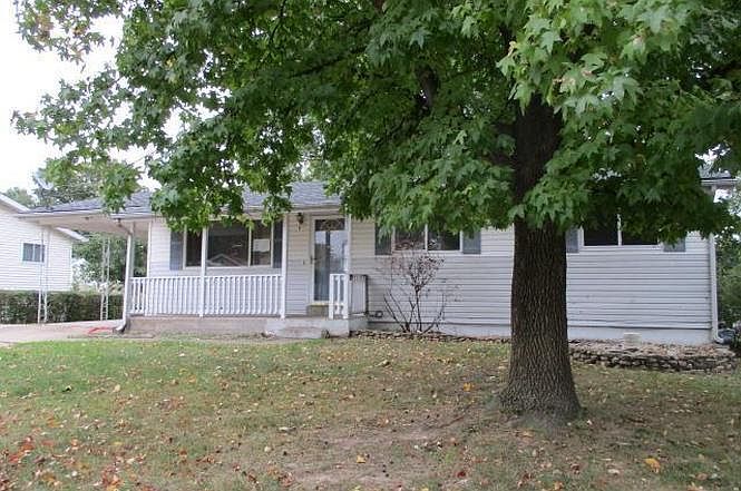 1st image of 22 Saint Paul Dr