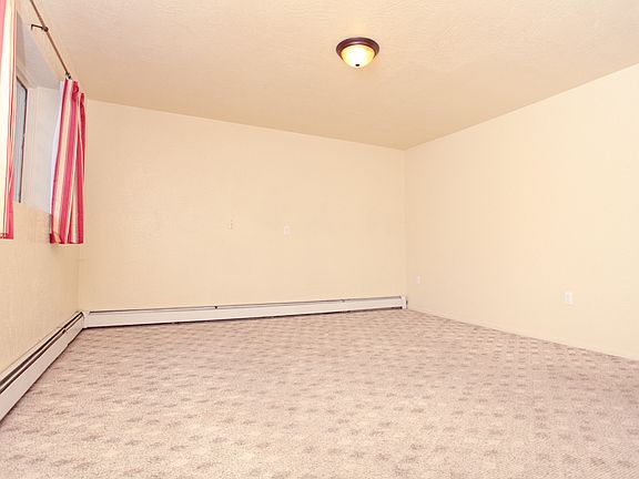4th image of 2084 Jackson St APT 1