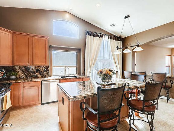 4th image of 41032 W Walker Way