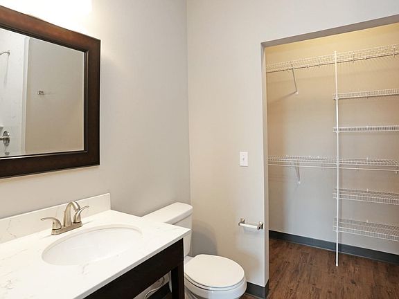 3rd image of 3321 Peridot Ave Unit 220