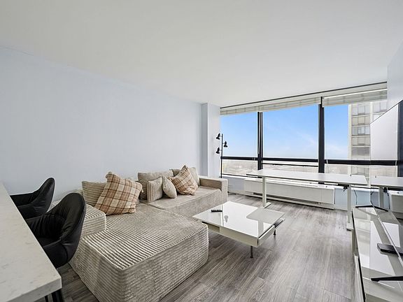 2nd image of 5415 N Sheridan Rd APT 3008