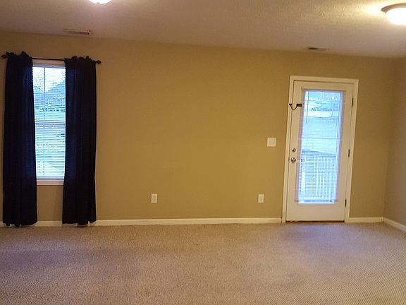 3rd image of 226 Bass Pond Glen Dr