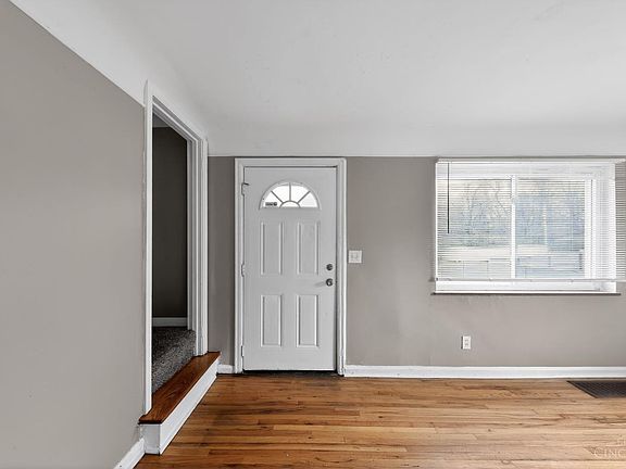 5th image of 1947 W North Bend Rd