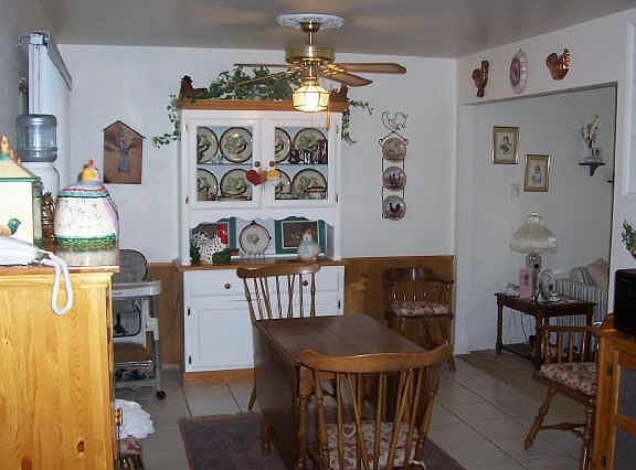 4th image of 3801 N Orangewood Avenue