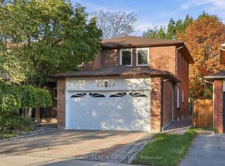 4222 Angeloni Dr, Mississauga, ON L4Z 2S9