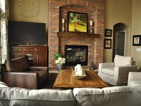 Cozy living with fireplace