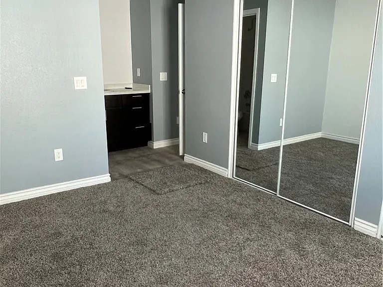 146 S Sheriff Ave — Photo 6