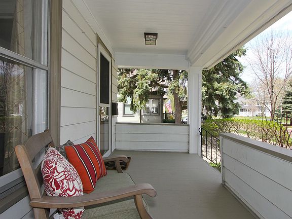 3rd image of 735 Belleforte Ave
