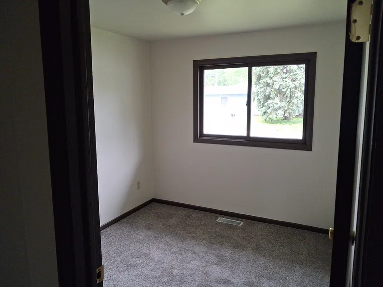 342 Lahonda Dr — Photo 8