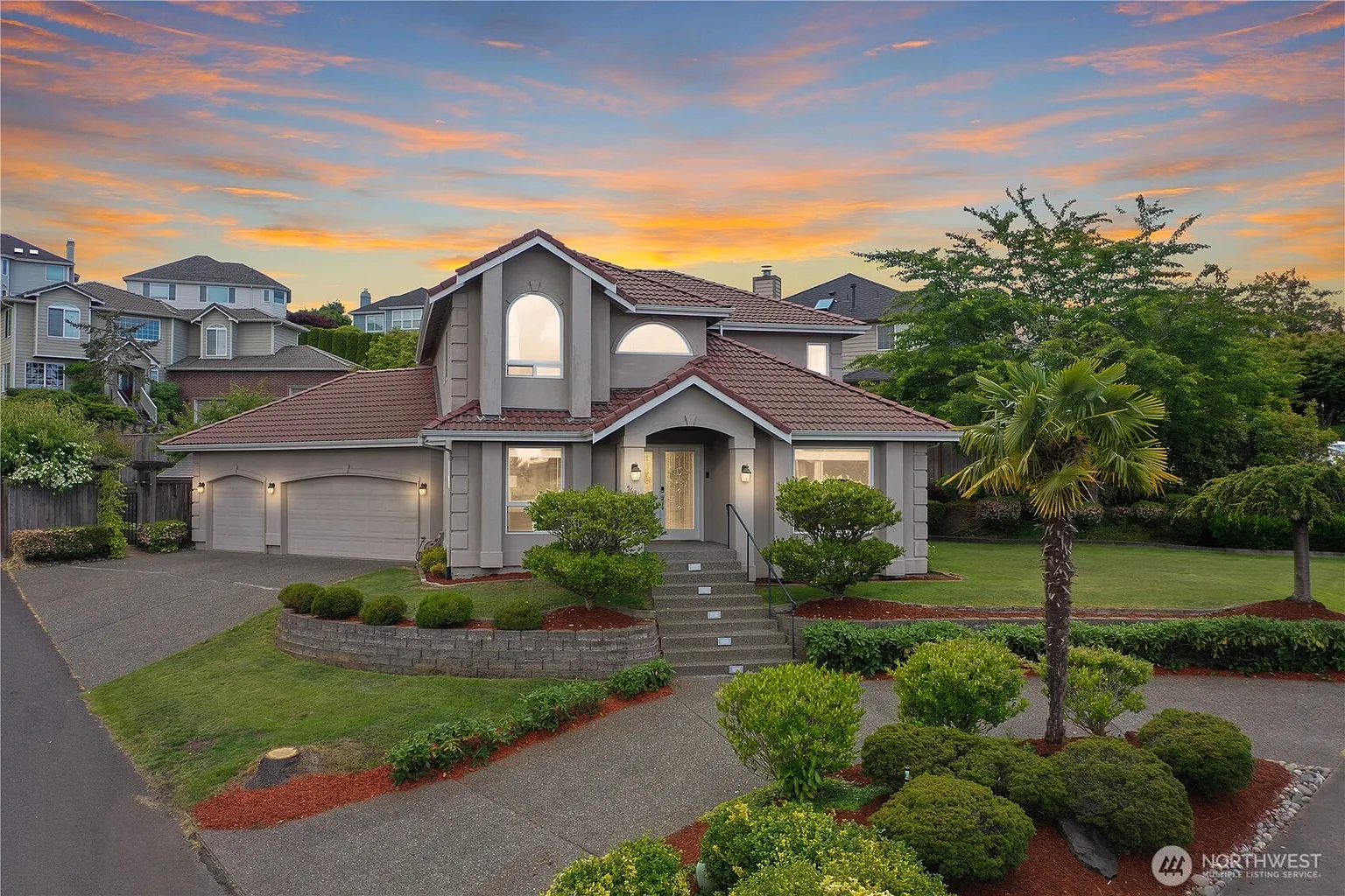 5631 Orca Drive NE photo 1