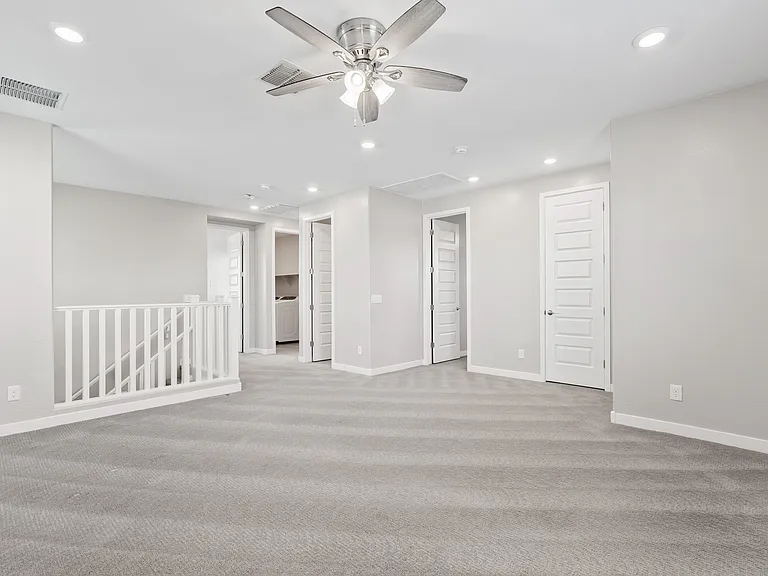 1154 E Thompson Way — Photo 21