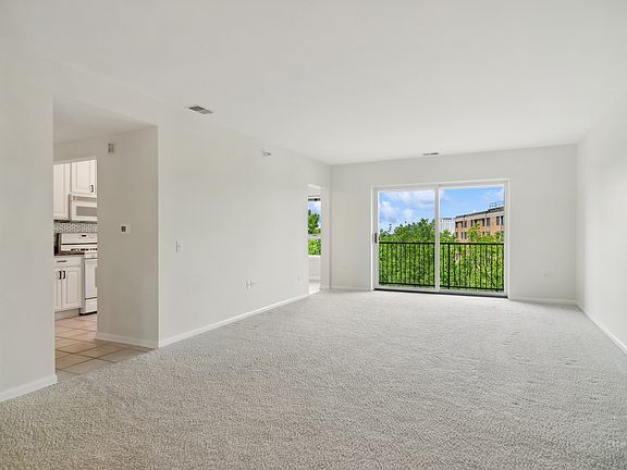 3rd image of 190 N Milwaukee Ave APT 705