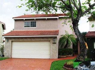1193 SW 132 Place Cir, Miami, FL 33184