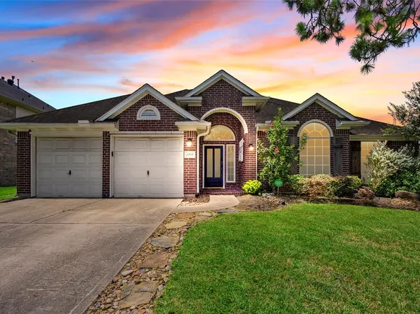1206 Lake Shore Dr, Pearland, TX 77581