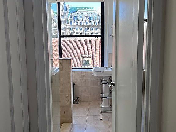 2nd image of 175 W 73rd St APT 14A