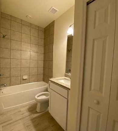 5th image of 713-715 Homer Ave S #719