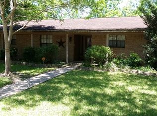 1620 Azalea St, Sweeny, TX 77480