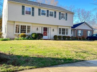 4318 Majestic Ln, Fairfax, VA 22033
