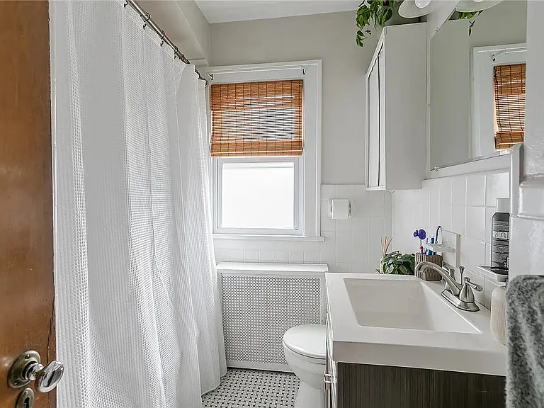 28-30 Elmcroft Rd #28 — Photo 10