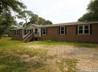 765 Nottingham Dr, Poteet, TX 78065