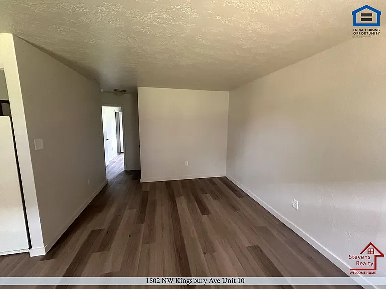 Amber Apartments — Photo 37