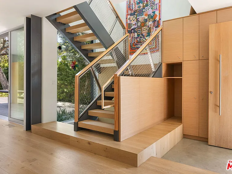 1407 Oak St — Photo 15