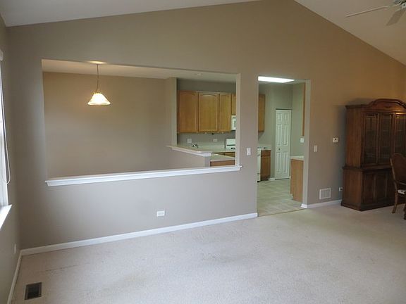 4th image of 2378 Carillon Dr